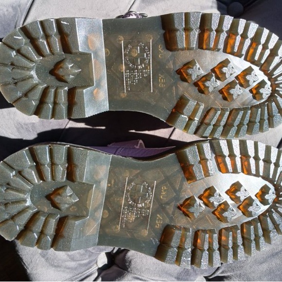 Dr. Martens Lilac Addina Mary Jane flower platform size 8 like new - Picture 6 of 6